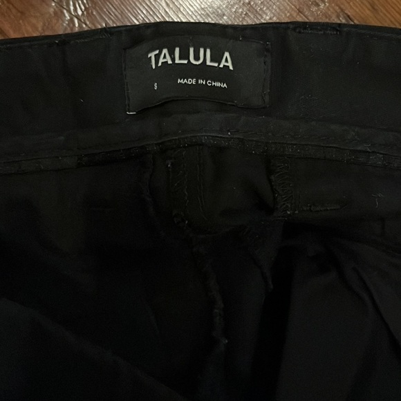 Aritzia Talula Black Dress Pants - Picture 5 of 7